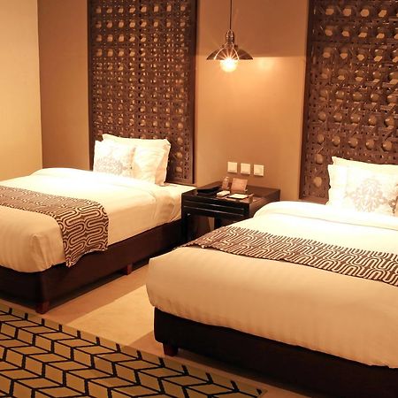 The Oriental Leyte Hotell Tacloban Eksteriør bilde